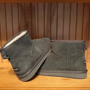 Koolaburra by UGG mini women boots 10